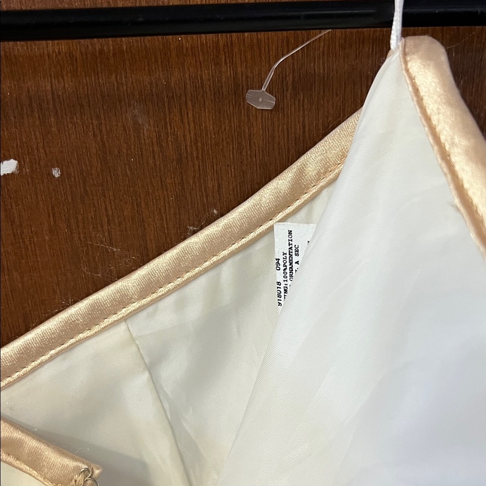 Jessica McClintock Cream and Gold Dress - Picture 3 of 4